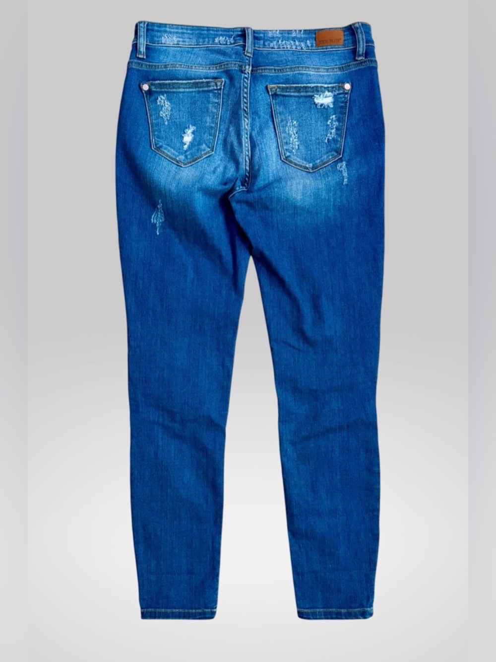 Judy Blue Leopard Distressed Jeans 9/29 - Picture 3 of 7